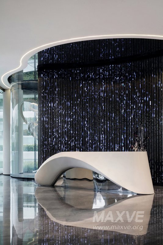 Modern Front Desk - Image 1