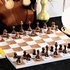 Decorative set with Umbra wobble chess set - Thumbnail 2