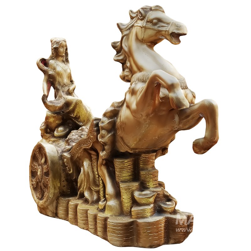 hourse sculpture 2 - Image 1