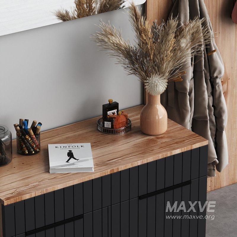 Hilton Hallway - Image 3