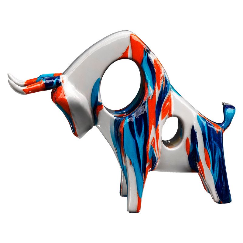 Bull Statue - Image 1